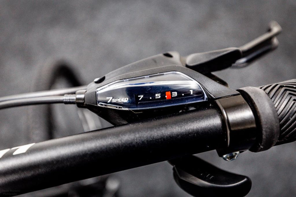 Luas R360 Hybrid Bike 2021-Chain Driven Cycles-M 17"-Matt Black-Chain Driven Cycles-Bike Shop-Ireland